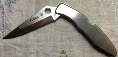 Spyderco Police.jpg