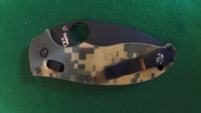 manix2 acu closed clip side3.JPG