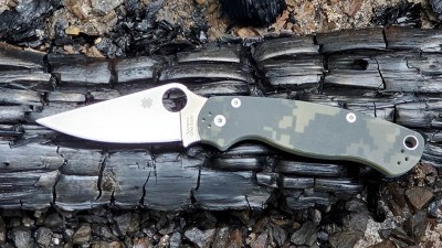 Folding Knife On Burnt Log.jpg