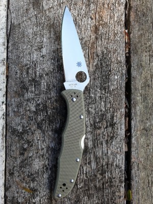 My version of a classic Spyderco and the most comfortable G10 scales because of the large bevels.