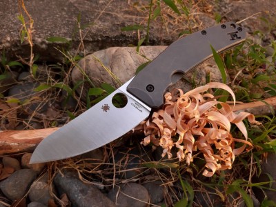 spydiechef featherstick 01.jpg