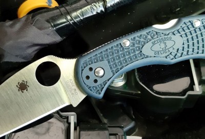 knifejoy delica wharnie backlock closeup.jpg